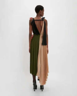 Victoria BeckhamAsymmetric Pleated V-Neck Dress - Black Multi -CYNTHIA Clothing Shop Asymmetric Pleated V Neck Dress 20231012155419 2