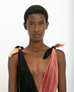 Victoria BeckhamAsymmetric Pleated V-Neck Dress - Black Multi -CYNTHIA Clothing Shop Asymmetric Pleated V Neck Dress 20231012155419 3