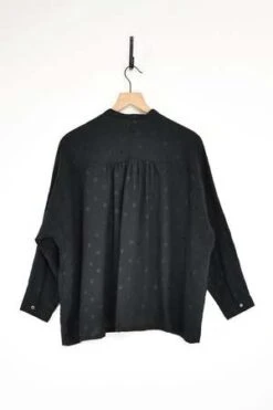 ICHI ANTIQUITESAzumadaki Ramie Flocky Dot Shirt -CYNTHIA Clothing Shop Azumadaki Ramie Flocky Dot Shirt Black 20230627014416 1