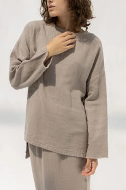 Black CraneLoose Top - Light Stone