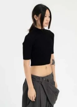 Hyein SeoKNITTED CROP TOP - BLACK -CYNTHIA Clothing Shop BLACK KNITTED CROP TOP 20231022232240 2