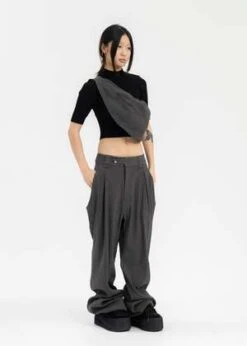 Hyein SeoKNITTED CROP TOP - BLACK -CYNTHIA Clothing Shop BLACK KNITTED CROP TOP 20231022232241 2