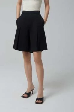 JING YUJing Yu Wool Shorts - Black -CYNTHIA Clothing Shop BLACK WOOL SHORTS 20230506202515 2