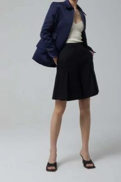 JING YUJing Yu Wool Shorts - Black -CYNTHIA Clothing Shop BLACK WOOL SHORTS 20230506202516 3