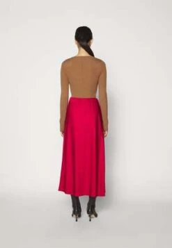 By Malene BirgerBoshun Skirt - Jester Red -CYNTHIA Clothing Shop Boshun Skirt 20230923034153 2