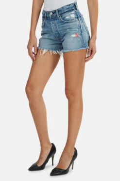 MOUSSYCalumet Shorts - Blue 8 MOUSSYCalumet Shorts - Blue -CYNTHIA Clothing Shop Calumet Shorts Blue 20220811043549 1