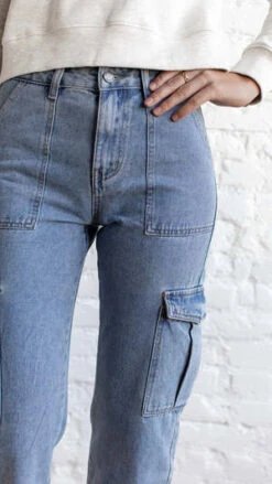 VeveretCargo Pocket Pants - Denim -CYNTHIA Clothing Shop Cargo Pocket Denim Pants 20231023184727 1