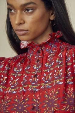 Hunter BellCrockett Top - Essex Block Border Red 8 Hunter BellCrockett Top - Essex Block Border Red -CYNTHIA Clothing Shop Crockett Top Essex Block Border Red 20231010213634 1