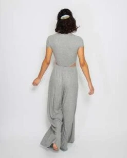 Only HeartsFeatherweight Rib Wide Leg Pants - Heather Grey 8 Only HeartsFeatherweight Rib Wide Leg Pants - Heather Grey -CYNTHIA Clothing Shop Featherweight Rib Wide Leg Pants in Heather Grey 20230929220851 2