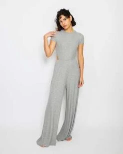 Only HeartsFeatherweight Rib Wide Leg Pants - Heather Grey 9 Only HeartsFeatherweight Rib Wide Leg Pants - Heather Grey -CYNTHIA Clothing Shop Featherweight Rib Wide Leg Pants in Heather Grey 20230929220851 3
