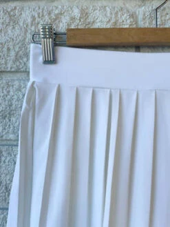 VarleyKalmia Mid Rise Skort - White -CYNTHIA Clothing Shop KALMIA MID RISE SKORT 14 5 20230403225431 2