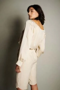 KES NYCTime Out Silk Bermuda - Limestone -CYNTHIA Clothing Shop KES Time Out Silk Bermuda Limestone 20220623042305 1