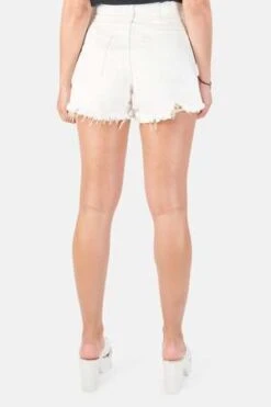 MOUSSYKelton Shorts - White -CYNTHIA Clothing Shop Kelton Shorts White 20220811090629 2