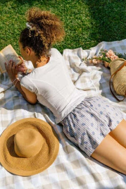 PlanteLaila Shorts - Provence Stripe 8 PlanteLaila Shorts - Provence Stripe -CYNTHIA Clothing Shop Laila Shorts Provence Stripe 20230408044435 1