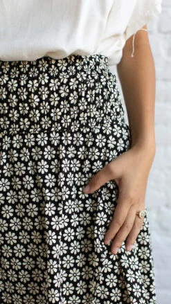 By TogetherLet's Groove Skirt - Black/White 11 By TogetherLet's Groove Skirt - Black/White -CYNTHIA Clothing Shop Let s Groove Skirt 20230830042117