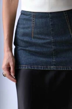 MM6 Maison MargielaLong Skirt - Black -CYNTHIA Clothing Shop MM6 Maison Margiela Long Skirt 20230814235926 3