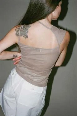 Maryam Nassir ZadehIvo Top - Coco -CYNTHIA Clothing Shop Maryam Nassir Zadeh Ivo Top in Coco 20230801010919