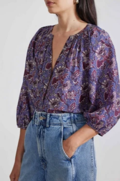 Apiece ApartMitte Dutch Floral Top - Multi -CYNTHIA Clothing Shop Mitte Dutch Floral Top 20230826211819 2