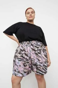 KowtowPaper Shorts - Iridescent 13 KowtowPaper Shorts - Iridescent -CYNTHIA Clothing Shop Paper Shorts 20230802055313 2