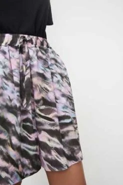 KowtowPaper Shorts - Iridescent 17 KowtowPaper Shorts - Iridescent -CYNTHIA Clothing Shop Paper Shorts 20230802055314 3