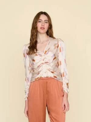 XirenaPrisca Top - Cream Ikat 3 XirenaPrisca Top - Cream Ikat