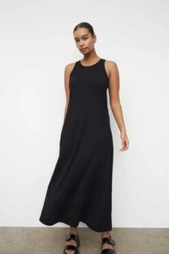 KowtowRacer Back Dress -CYNTHIA Clothing Shop Racer Back Dress 20230908004612 2