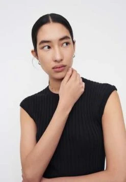 KowtowRib Knit T Shirt - Black