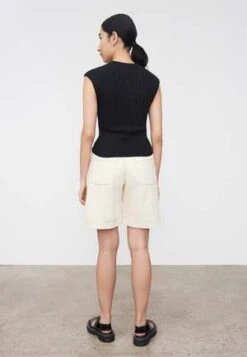 KowtowRib Knit T Shirt - Black 13 KowtowRib Knit T Shirt - Black -CYNTHIA Clothing Shop Rib Knit T Shirt Black 20231101002503 2