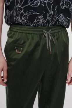 Silk LaundrySilk Track Pants - Cedar 14 Silk LaundrySilk Track Pants - Cedar -CYNTHIA Clothing Shop Silk Laundry Silk Track Pants Cedar 20230601104127 1