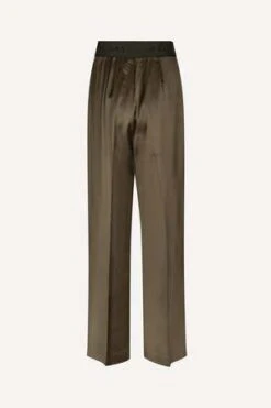 Stine GoyaCiara Pant - Fudge 8 Stine GoyaCiara Pant - Fudge -CYNTHIA Clothing Shop Stine Goya Ciara Pant 20231011230121 1