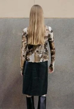 NKCTonic Midi Skirt 11 NKCTonic Midi Skirt -CYNTHIA Clothing Shop Tonic Midi Skirt 20231101111039 1