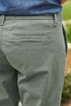 Frank & EileenWicklow Italian Chino - Rosemary 9 Frank & EileenWicklow Italian Chino - Rosemary -CYNTHIA Clothing Shop Wicklow Italian Rosemary Chino 20230609214404 1