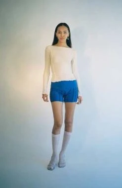 Helena ManzanoYoga 3D Stripe Shorts