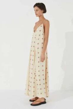 Zulu & ZephyrLinen Dress | Stone Daisy -CYNTHIA Clothing Shop Zulu Zephyr Linen Dress Stone Daisy 20230329234337 4