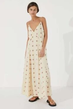 Zulu & ZephyrLinen Dress | Stone Daisy -CYNTHIA Clothing Shop Zulu Zephyr Linen Dress Stone Daisy 20230329234338 1